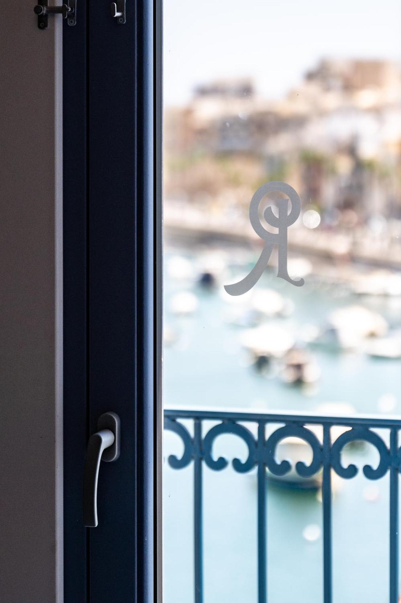 Casa Rosanna Malta B&B Adults Only 16 Plus Марсаскала Экстерьер фото